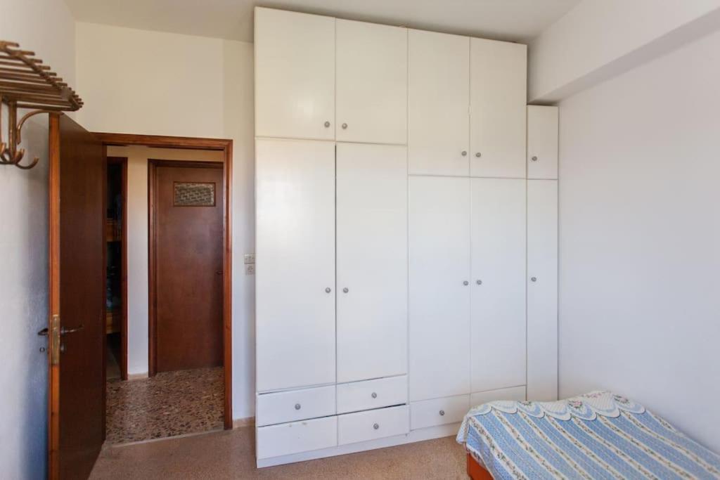 LESKA APARTMENT IN ARGYROUPOLI