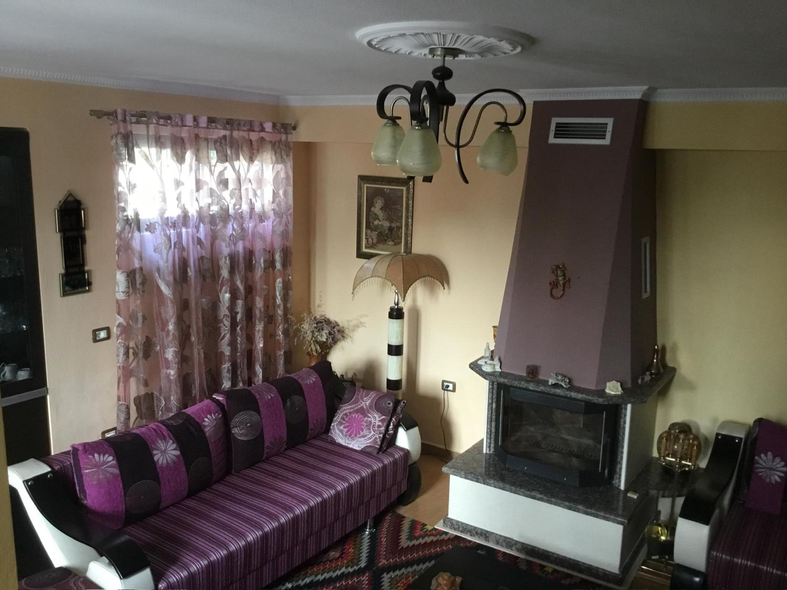 Vila Tradicionale Violeta Korce