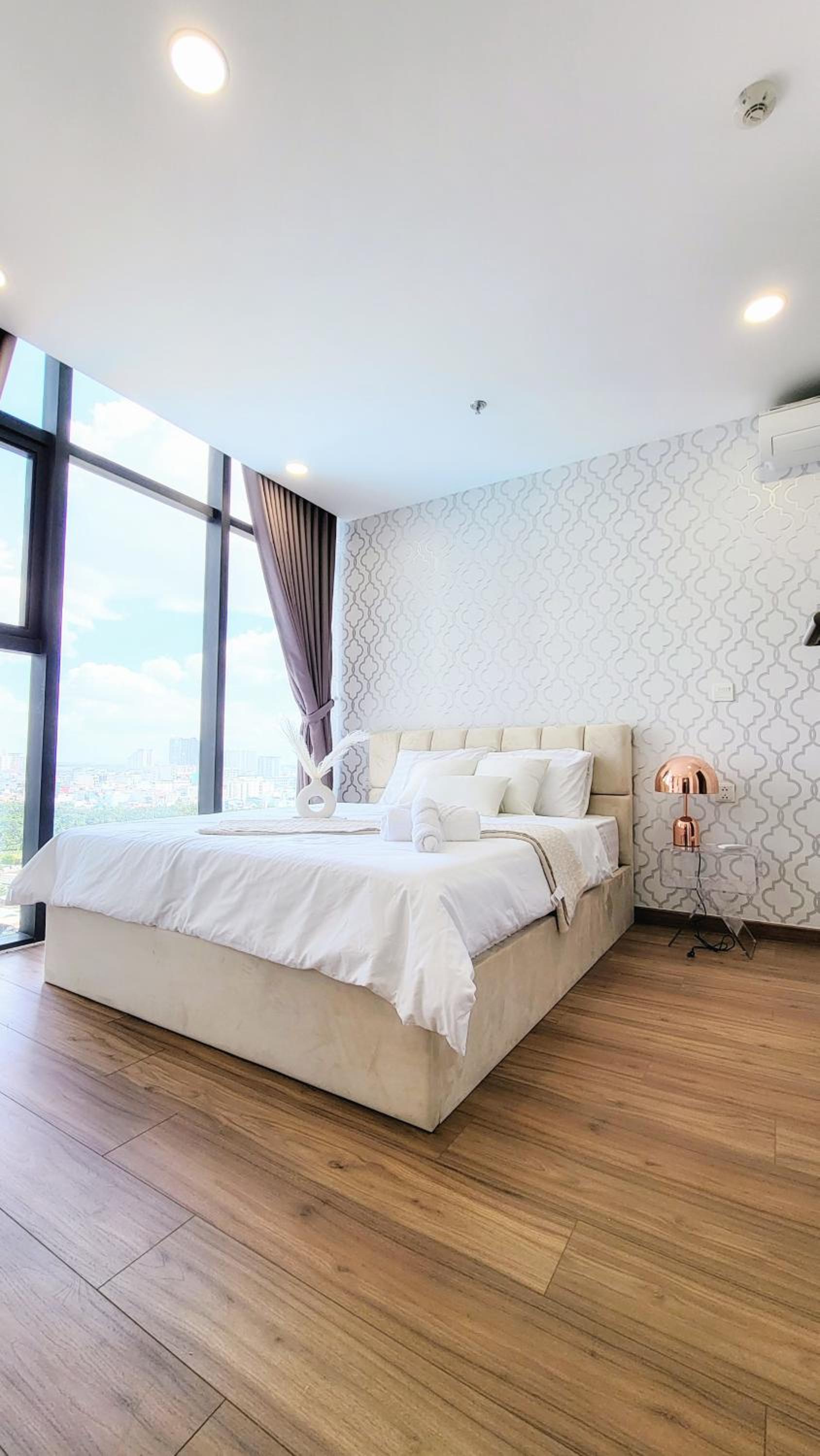 Luxury 2BR Condo in District 7
