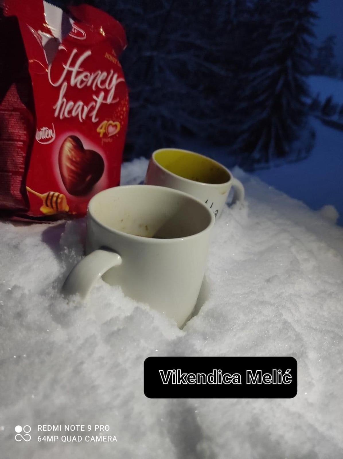 Vikendica Amra i Indir
