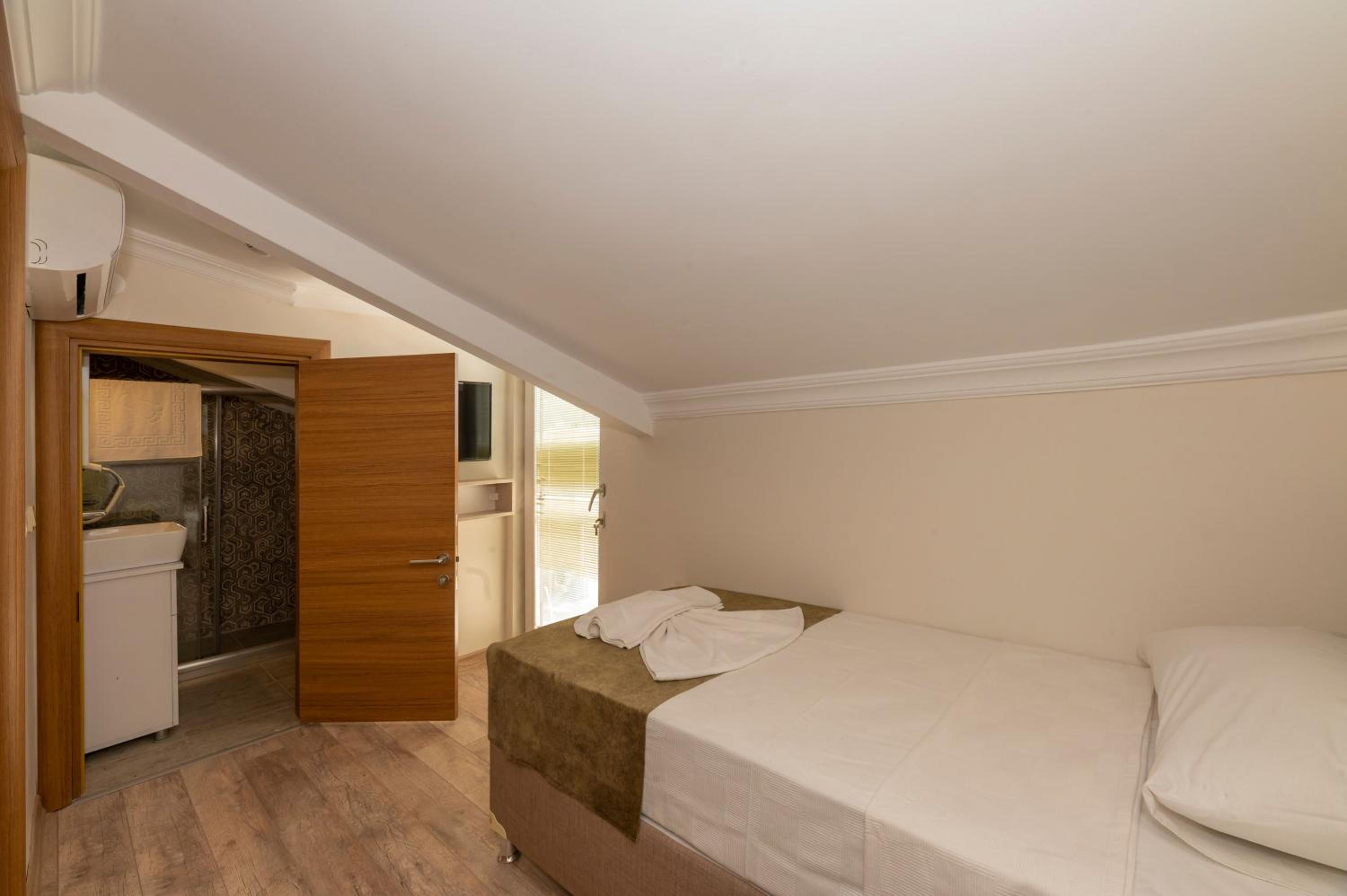 Bazaar Hotels Eski Şehir - Image 36