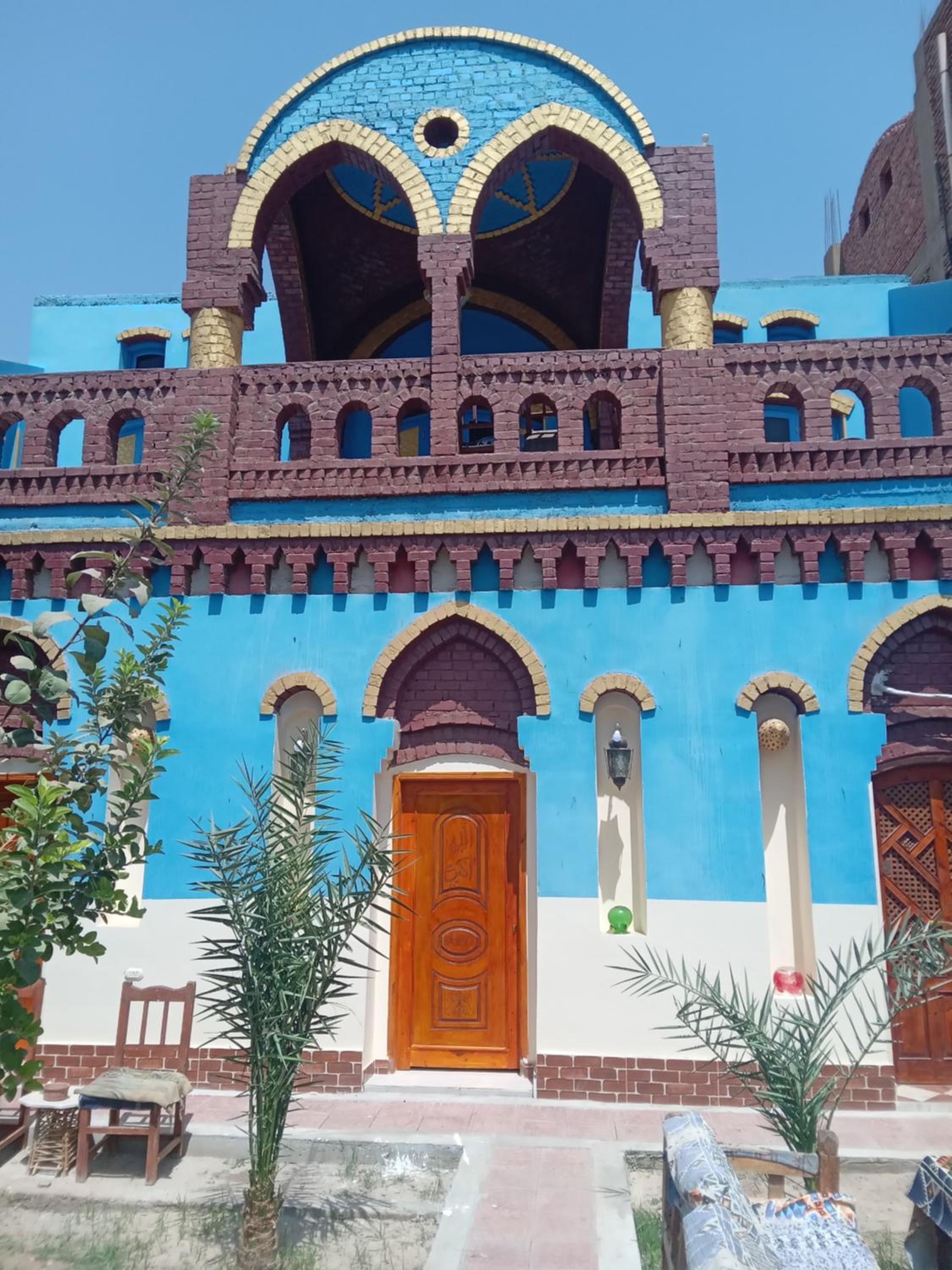 Green Palace Garden