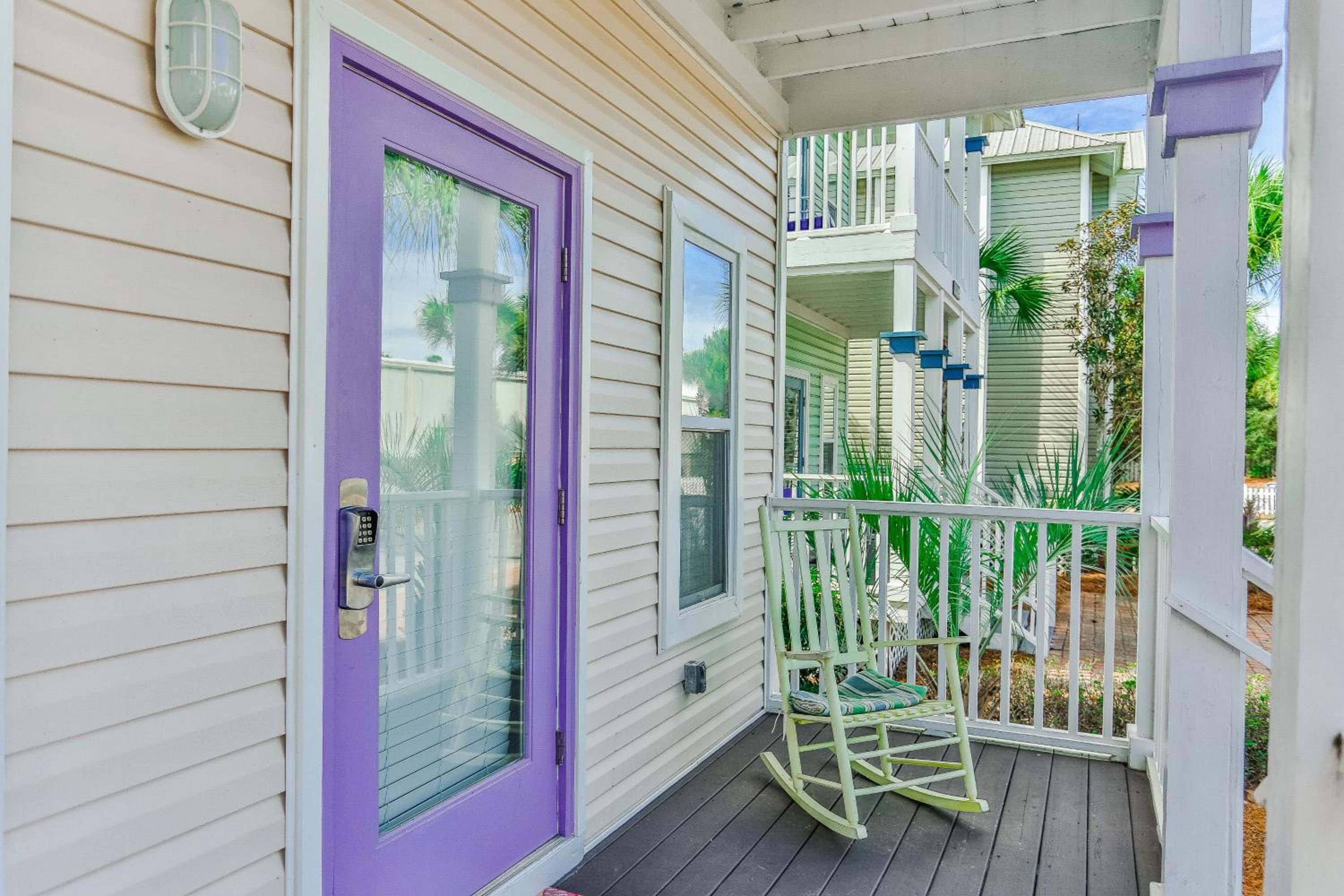 Pops Place - COZY Cottage that is Close to the Beach view 3