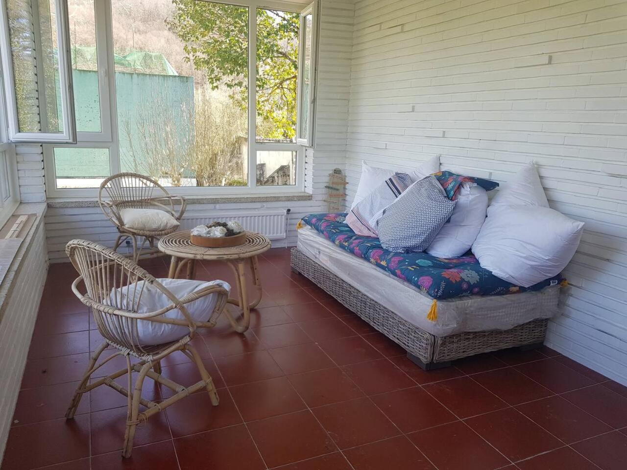 Casa Lekutxoa con amplio jardín cerca de San Sebastián