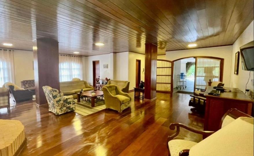 Apartamento Duplex Alto do Capivari