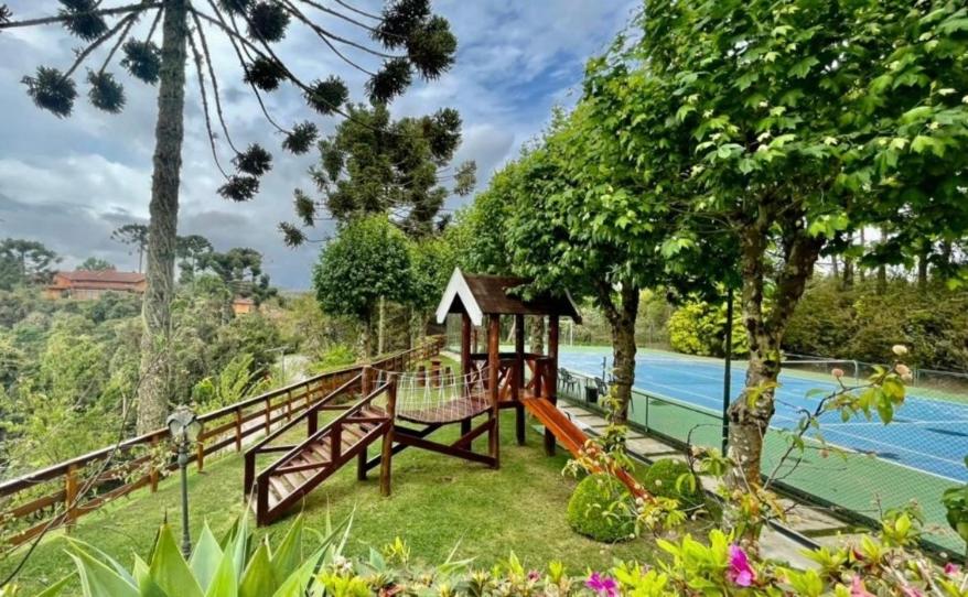 Apartamento Duplex Alto do Capivari