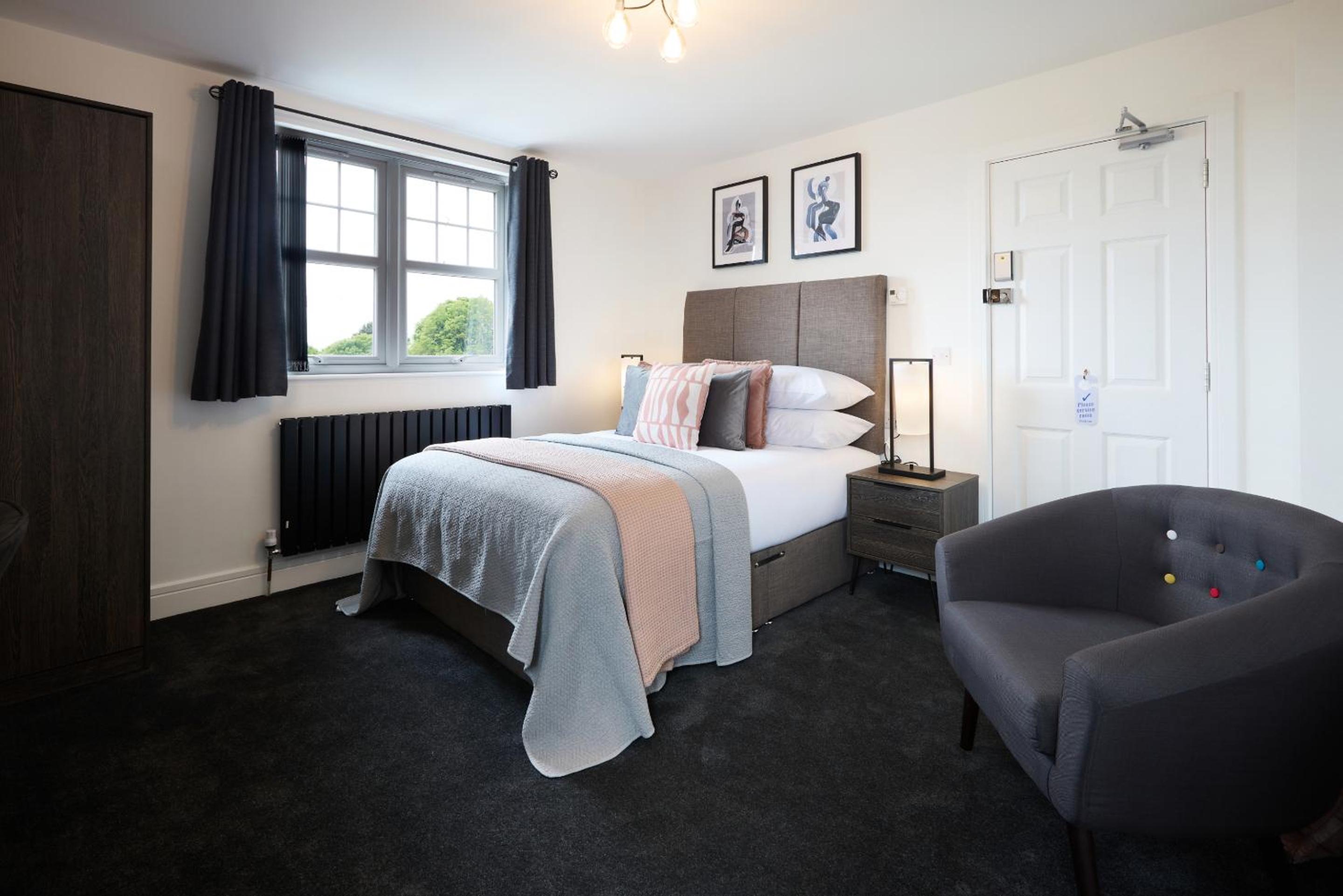 Walsall Vacations - The Woden Boutique Hotel Walsall M6 J9 - Property Image 11