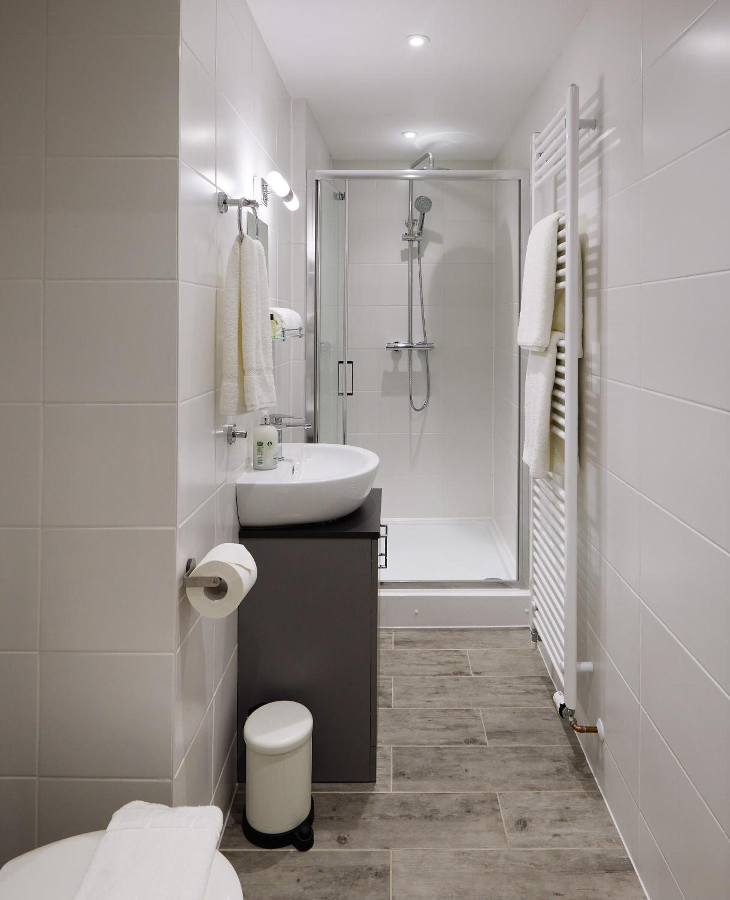 Walsall Vacations - The Woden Boutique Hotel Walsall M6 J9 - Property Image 8