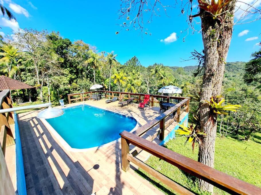 Sítio em Juquitiba com Wi-Fi, Piscina e horta