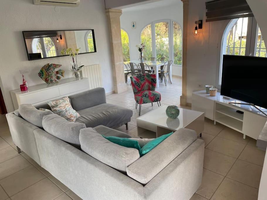 CASA SERENITA charming villa with swimming pool