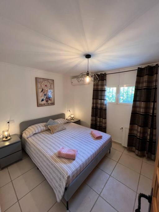 CASA SERENITA charming villa with swimming pool