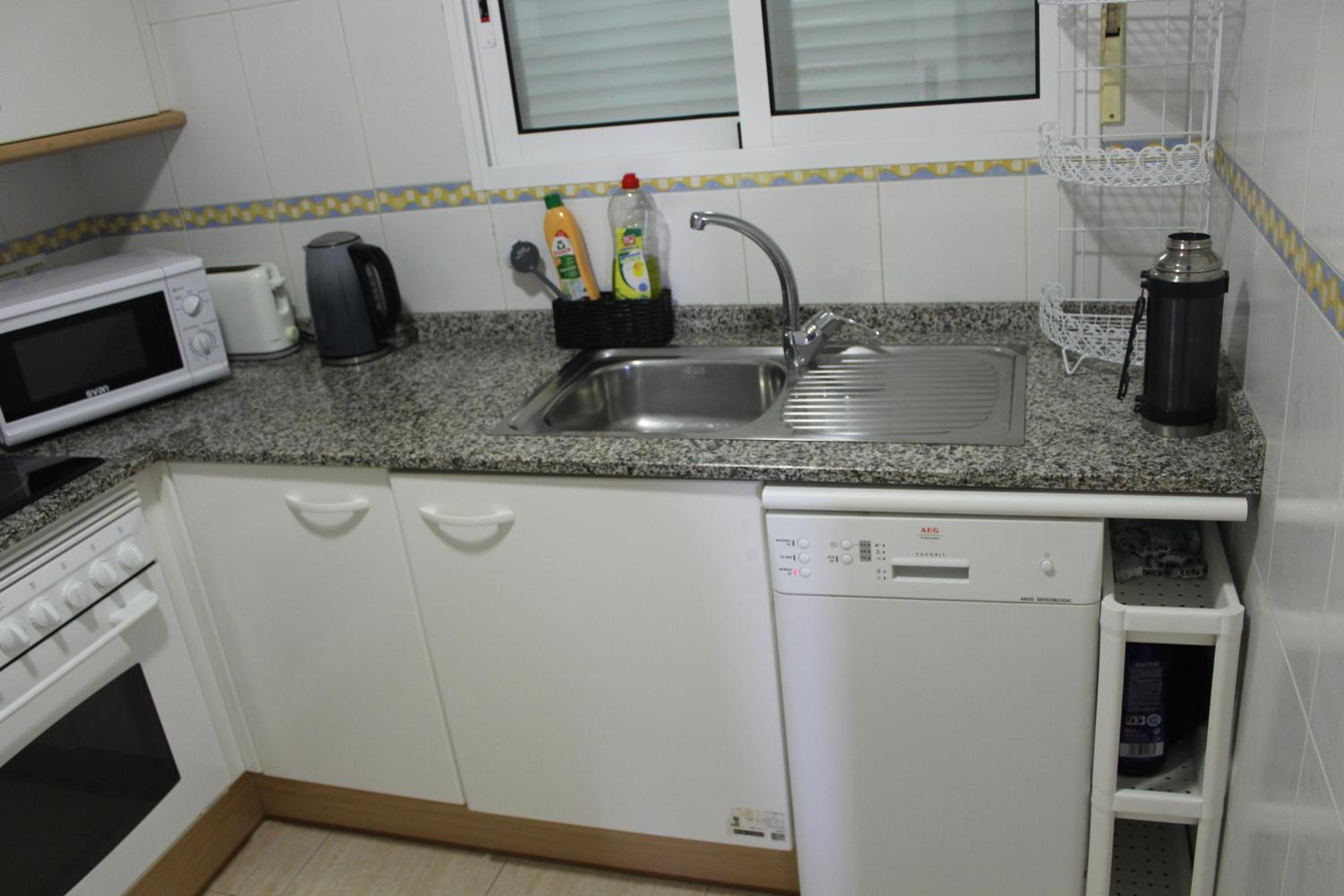 Denia Holiday Service