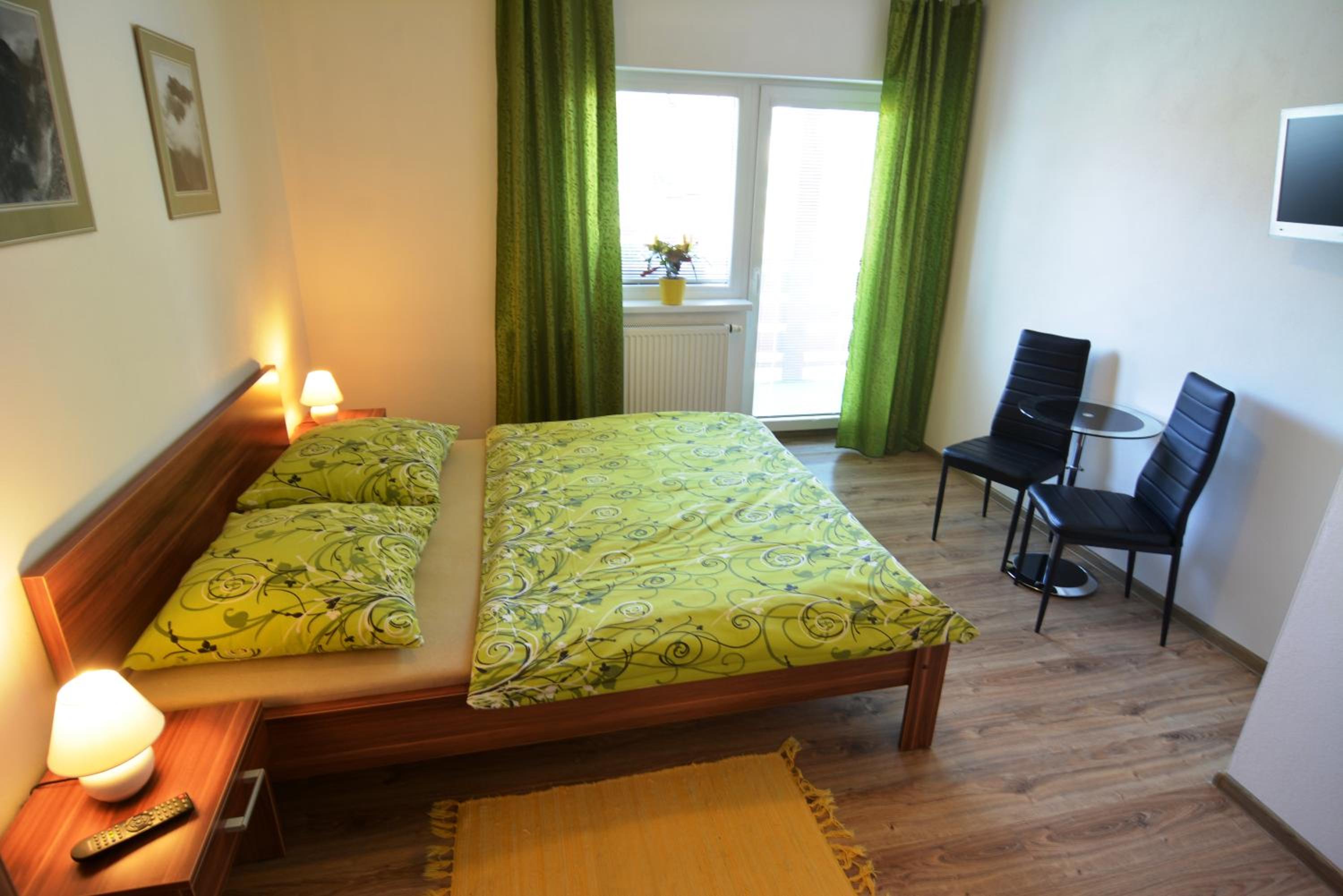 Photo 44