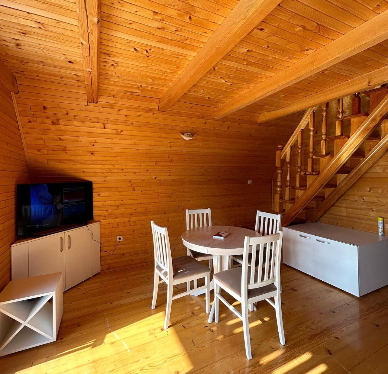 Peace of Paradise Cabin view 3