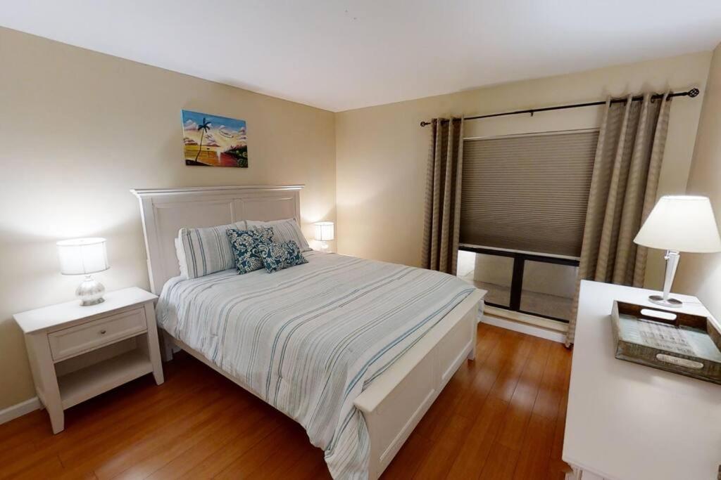 E62 - Amazing Siesta Key Condo on the Water! - Property Image 21