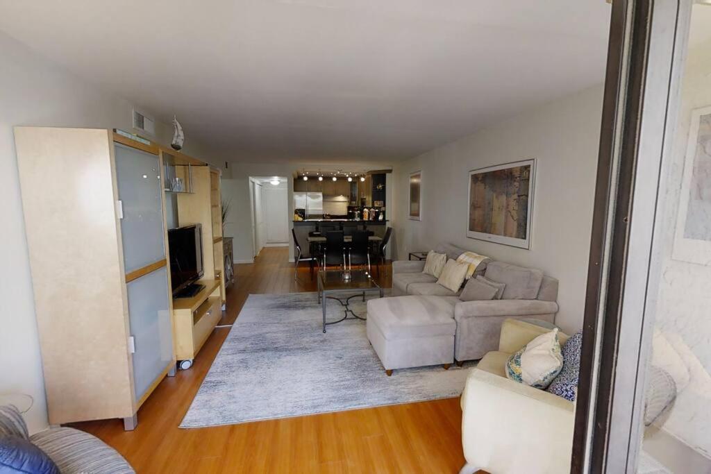 E62 - Amazing Siesta Key Condo on the Water! - Property Image 7