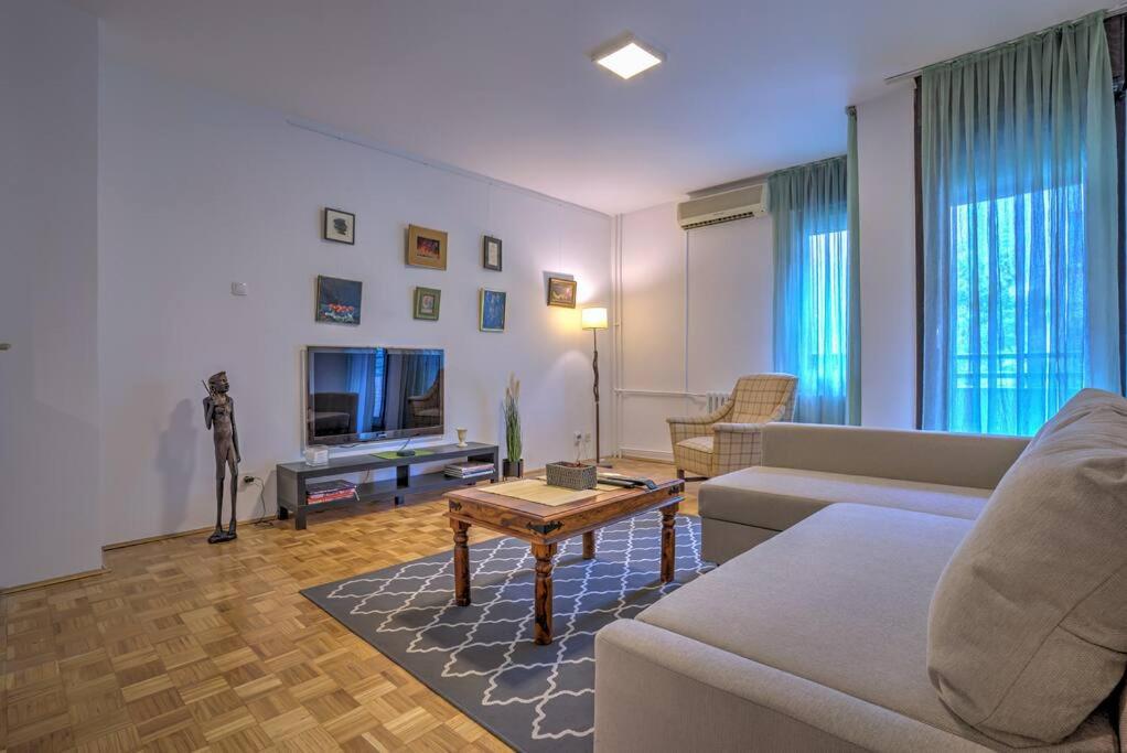 HANA apartment