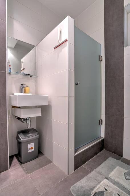 HANA apartment