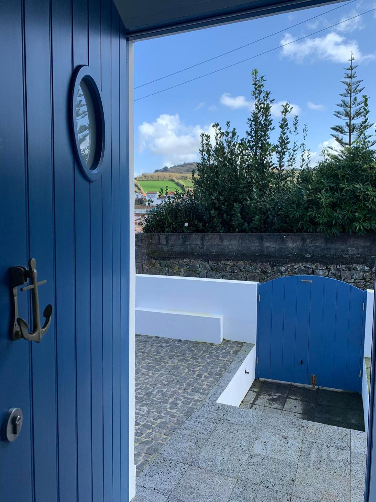 Casa do Porto, relax with this stunning sea view view 3