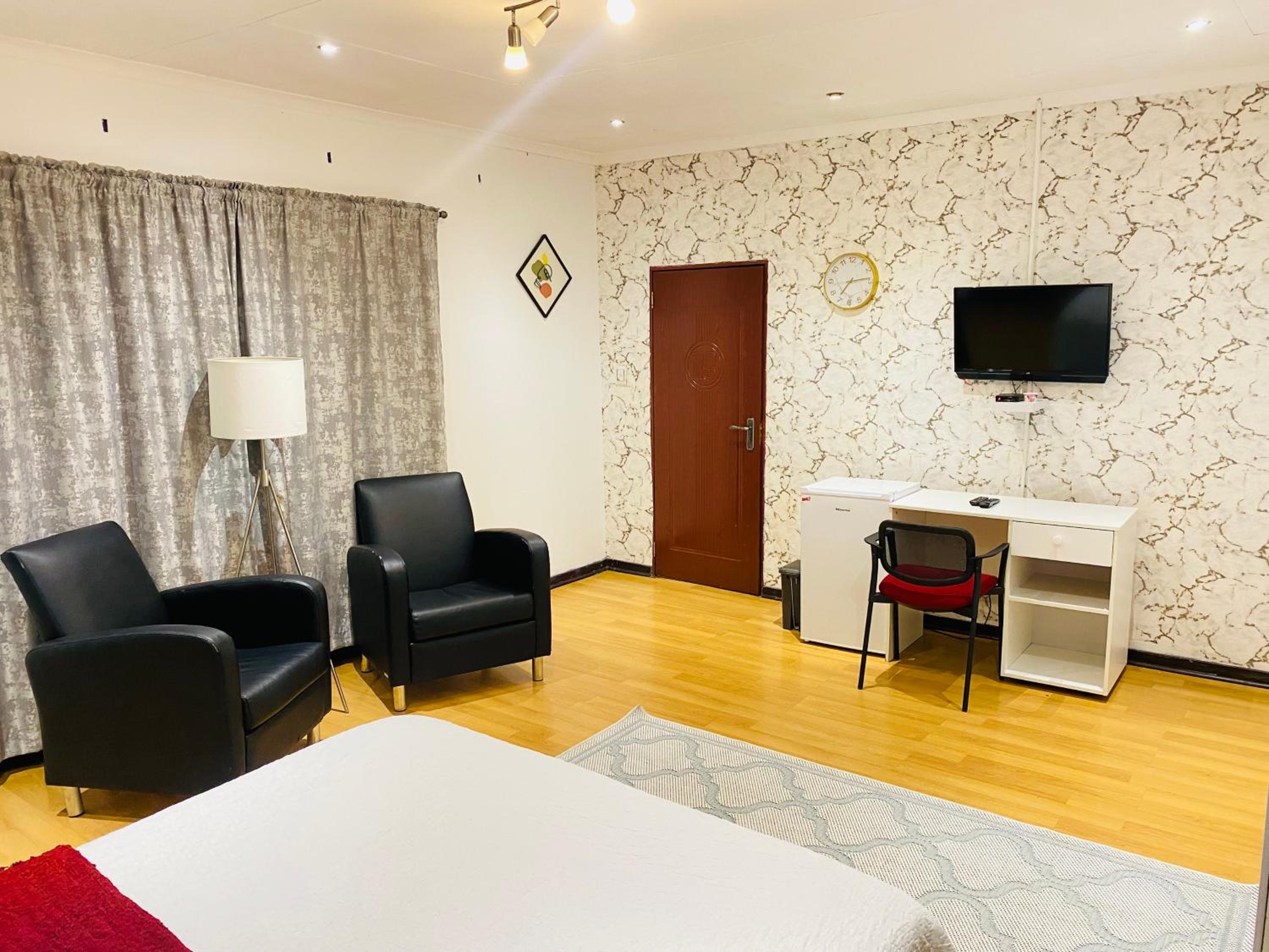 Airport Royal Guest House