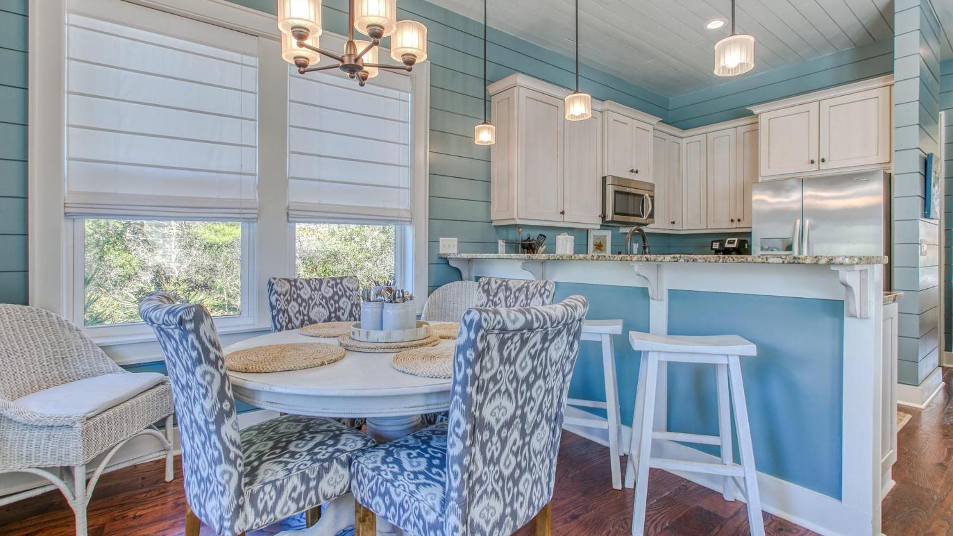 Shades of Blue - Beautiful 4 bedroom home in Blue Mountain Beach view 5