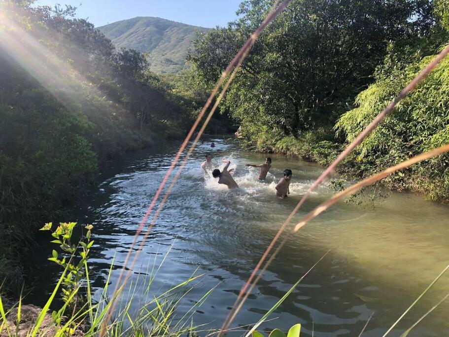 Casa campestre a 2 horas del desierto tatacoa balneario privado