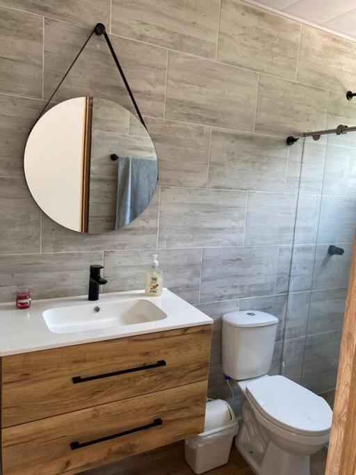 Casa campestre a 2 horas del desierto tatacoa balneario privado