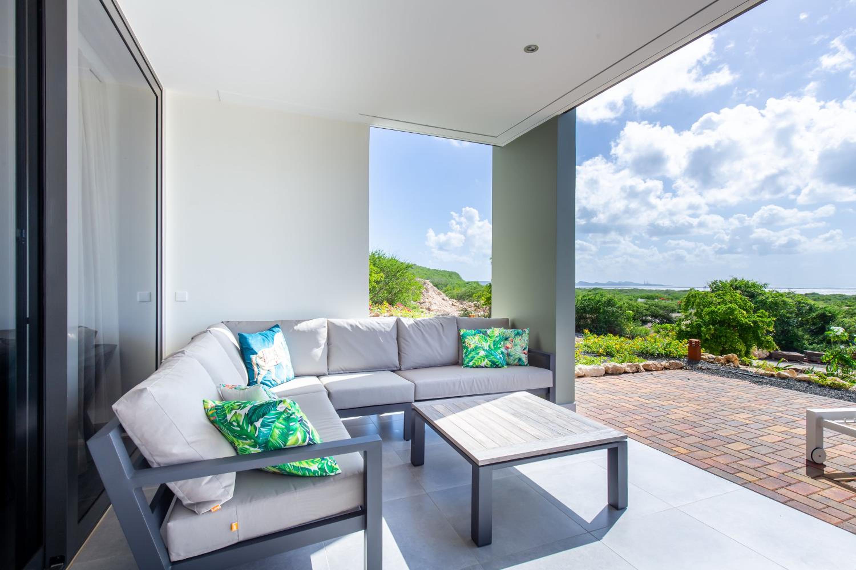 Coral Estate Ocean View Apartments