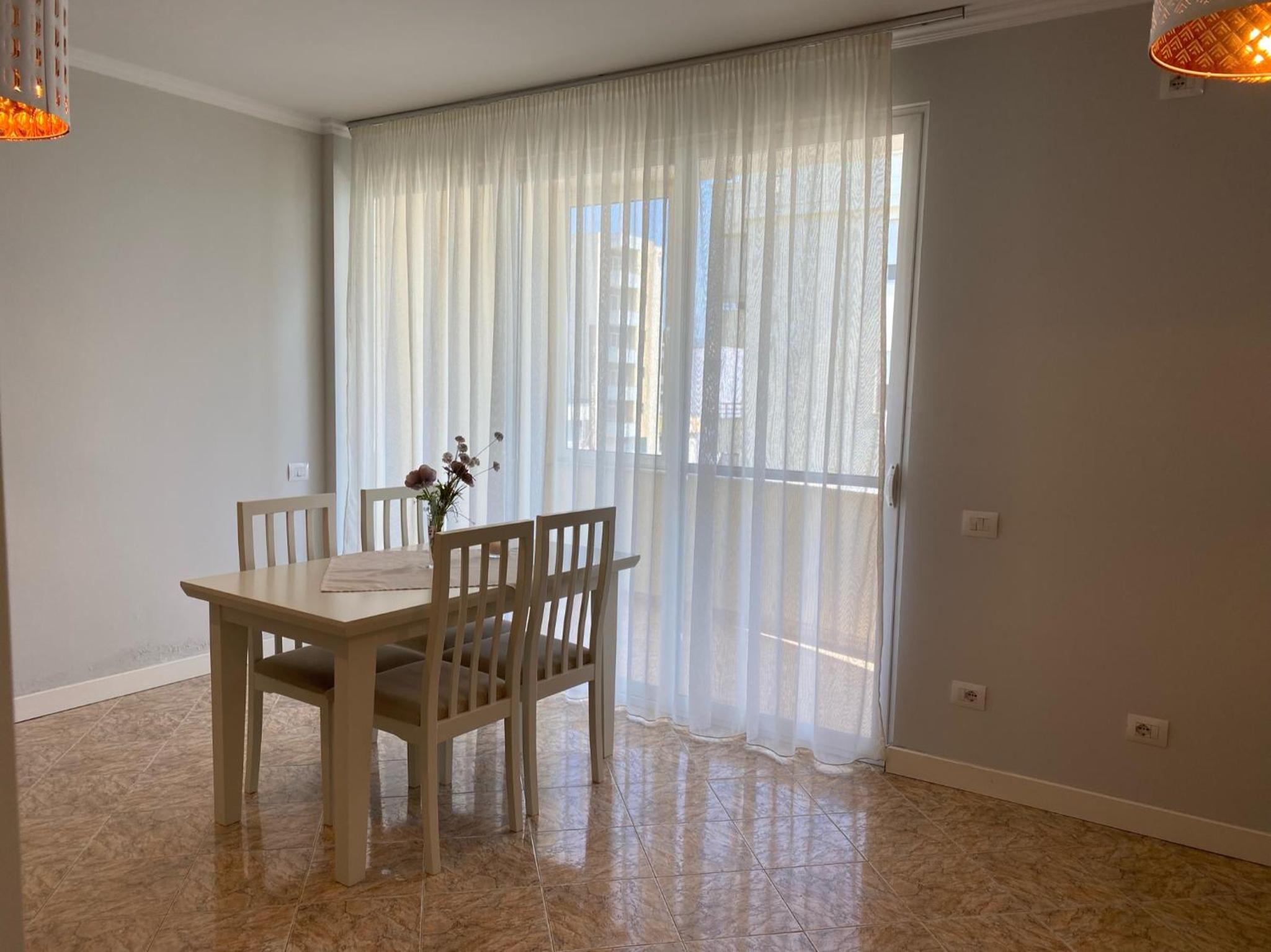 Adelina's Delux Apartament Durres