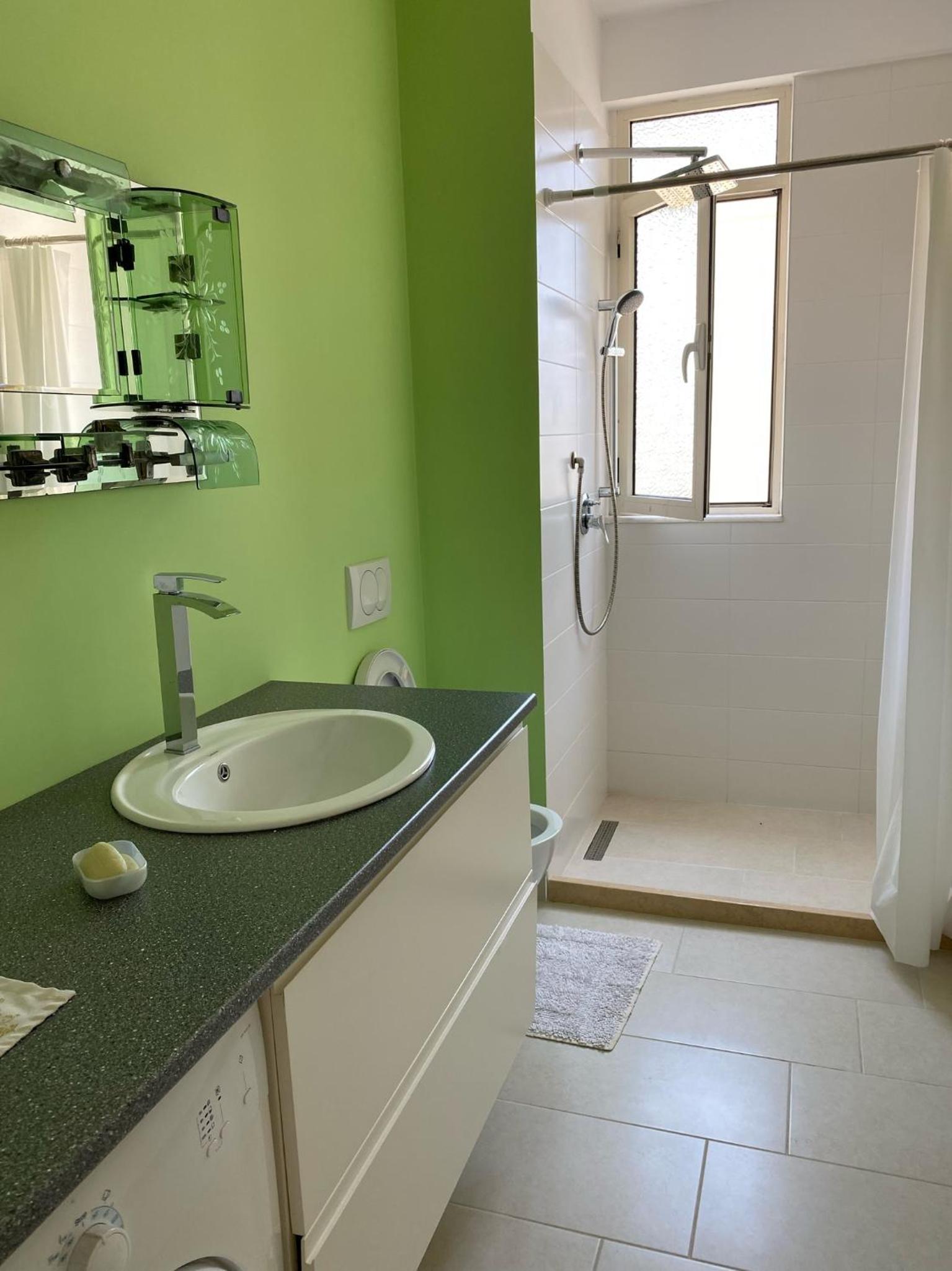 Adelina's Delux Apartament Durres