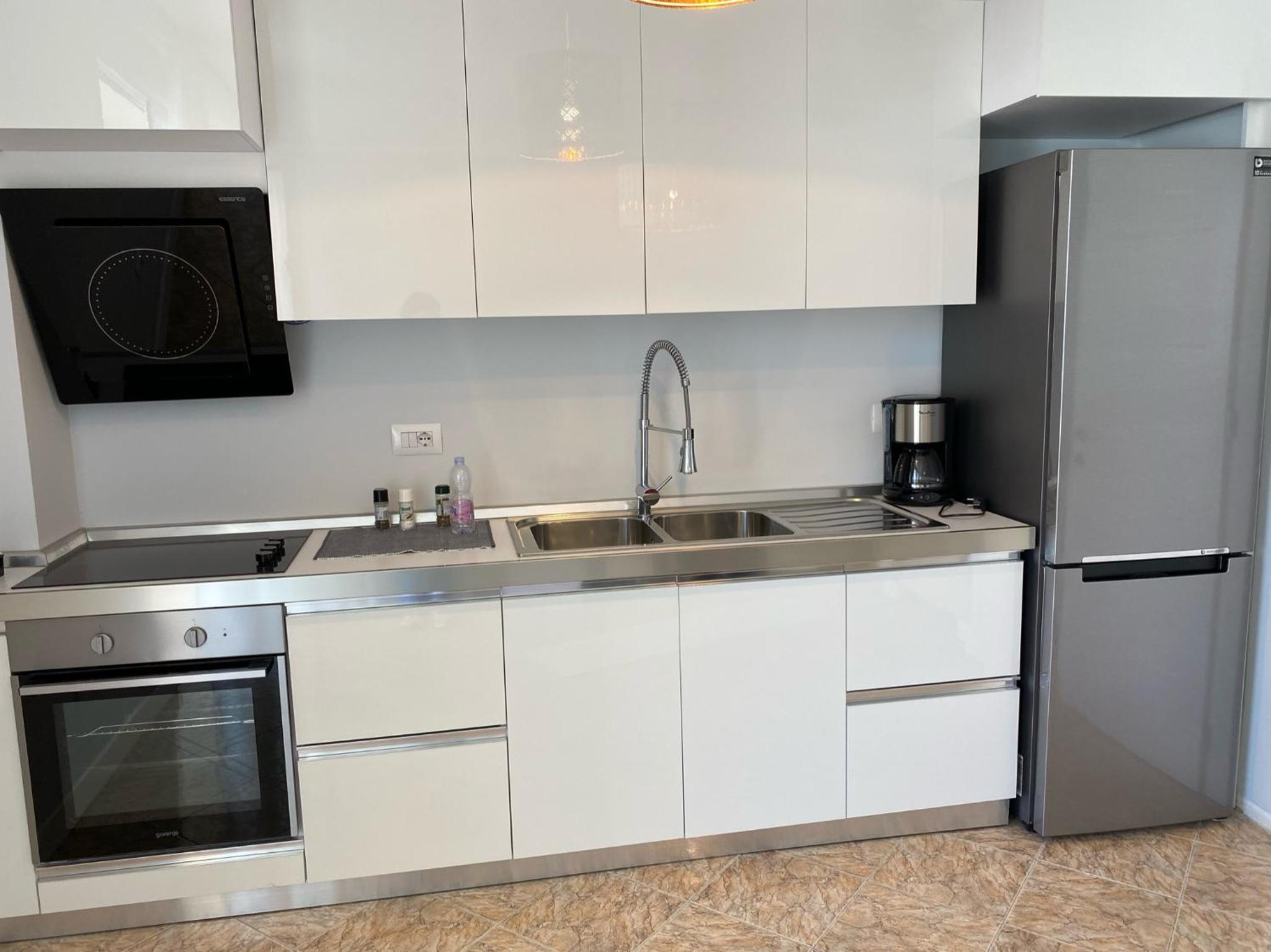 Adelina's Delux Apartament Durres