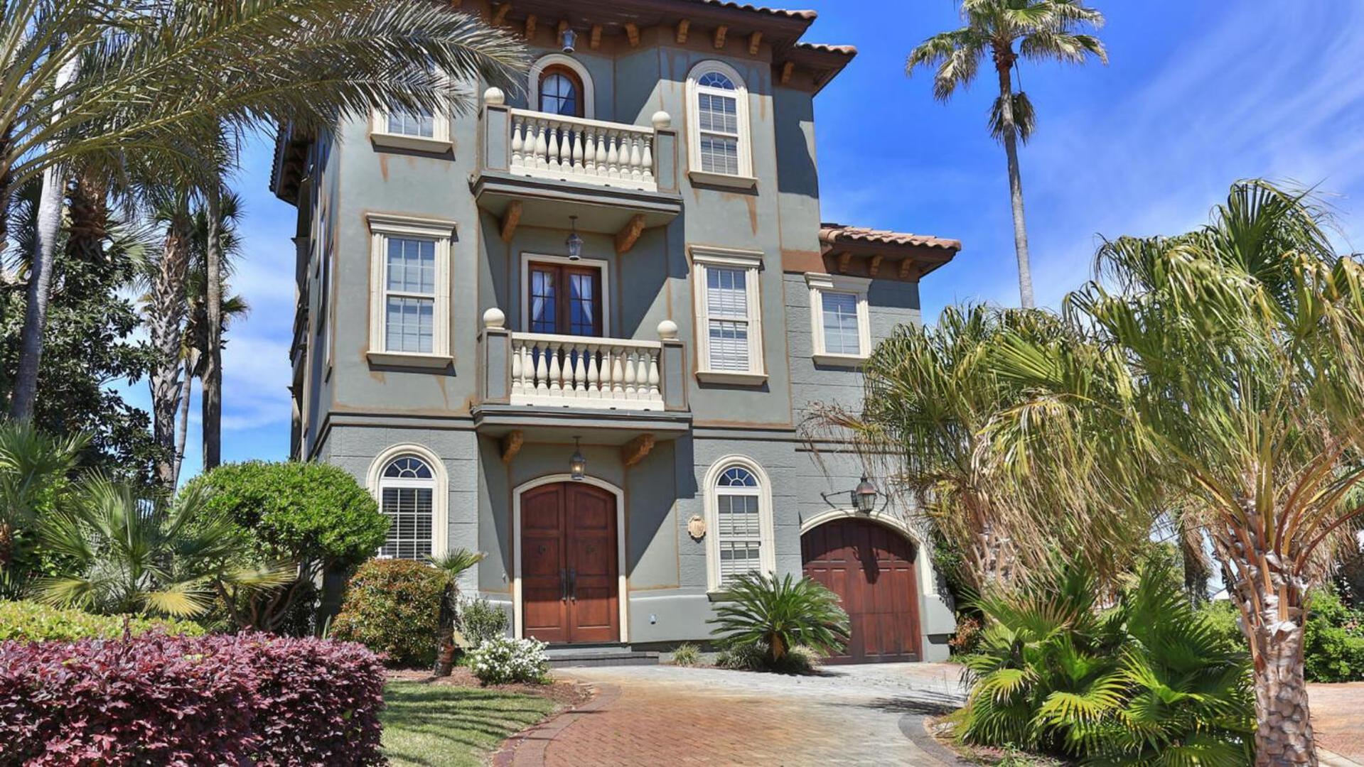 Monaco - Easy beach access dogs welcome gated community large pool view 3