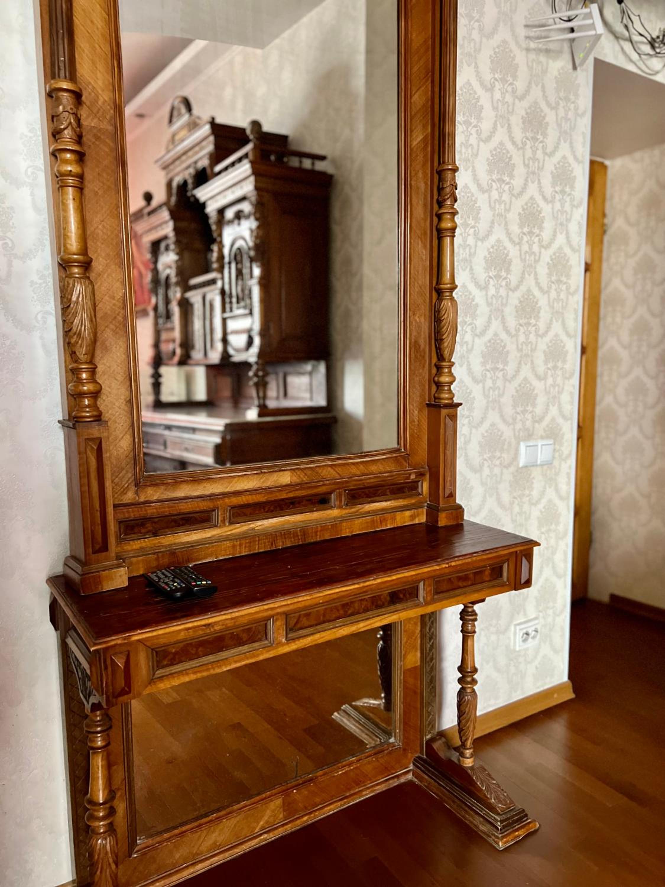 Old Lemberg Apartment