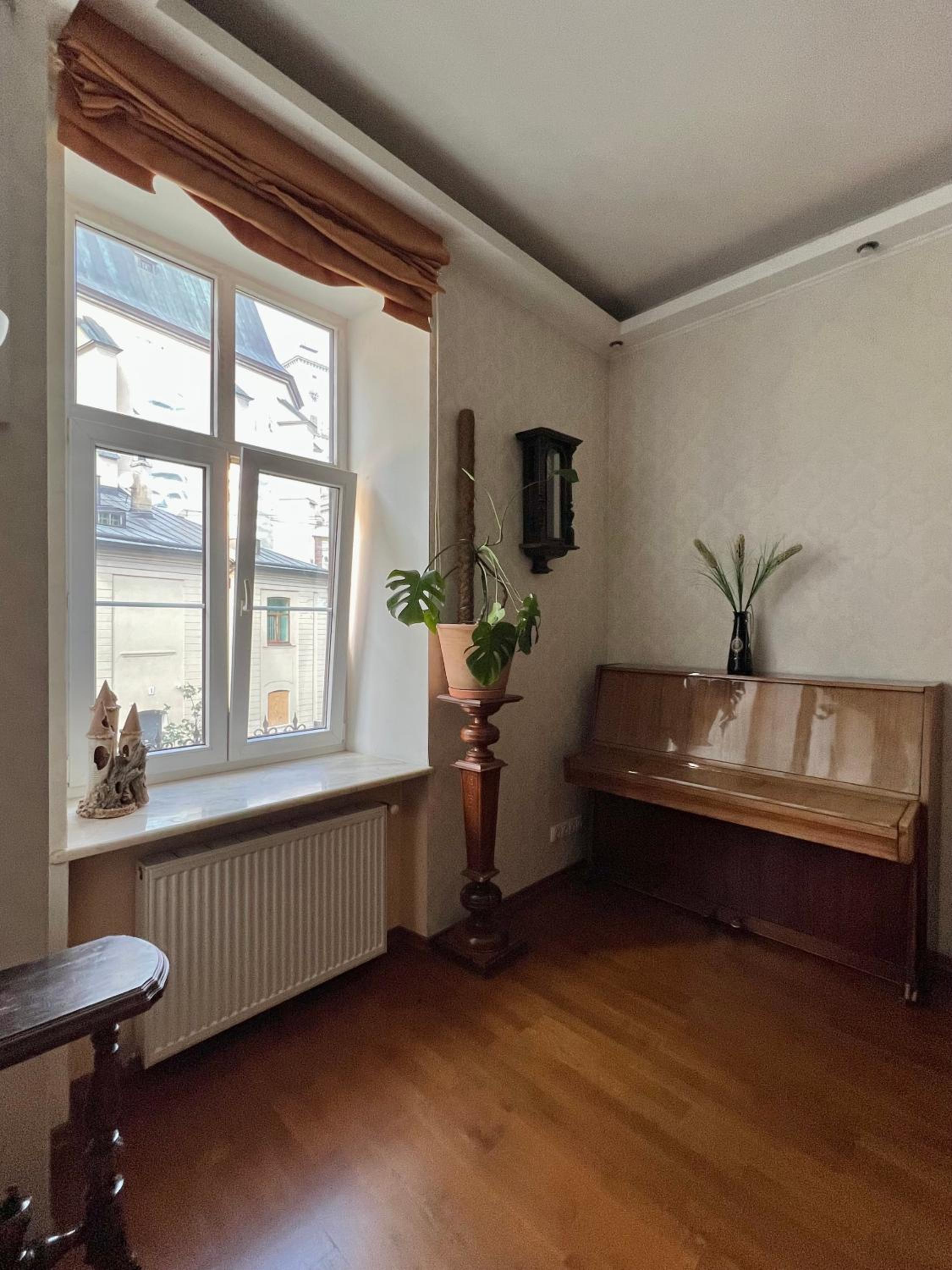 Old Lemberg Apartment