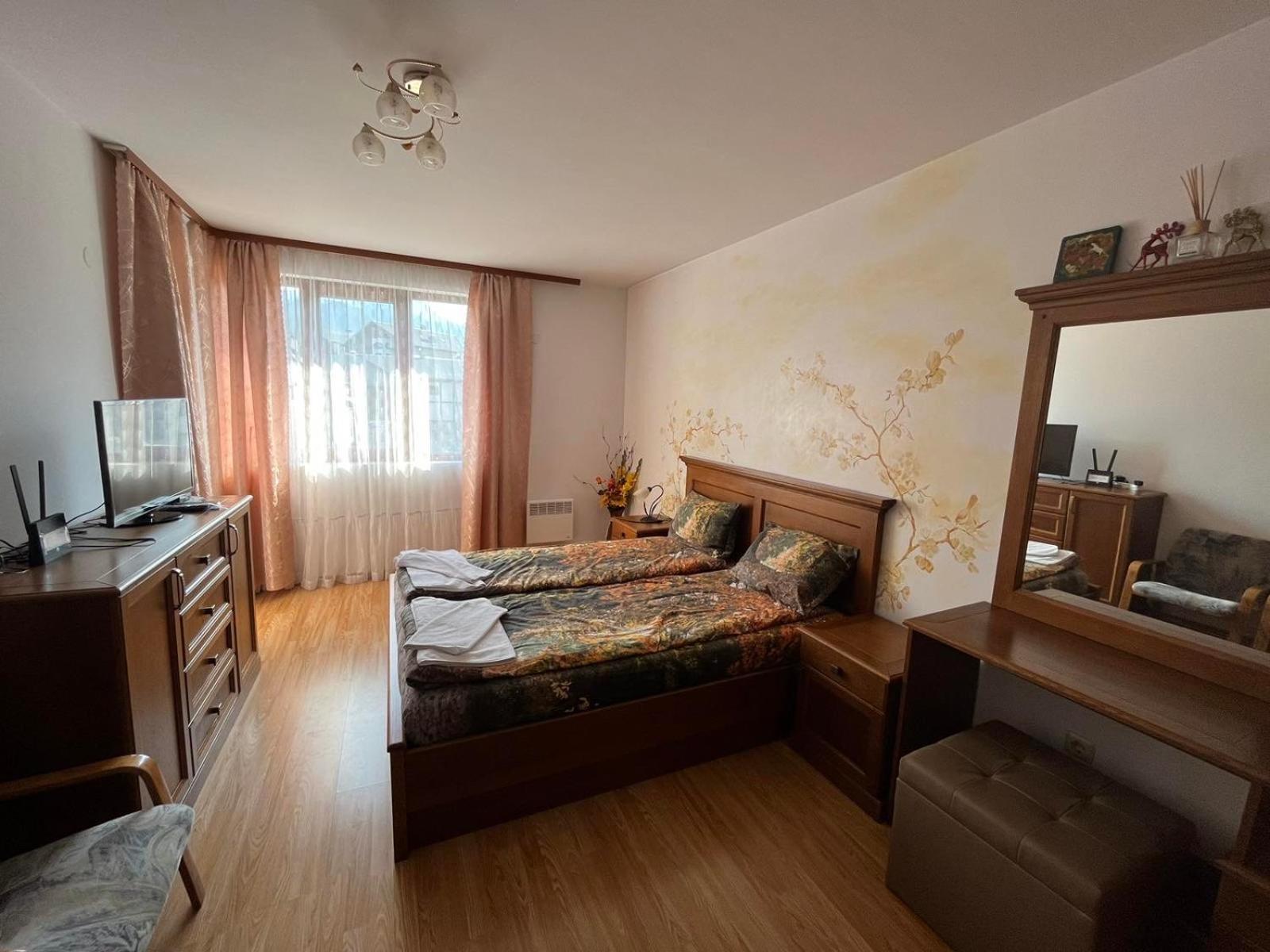 Apartament first line