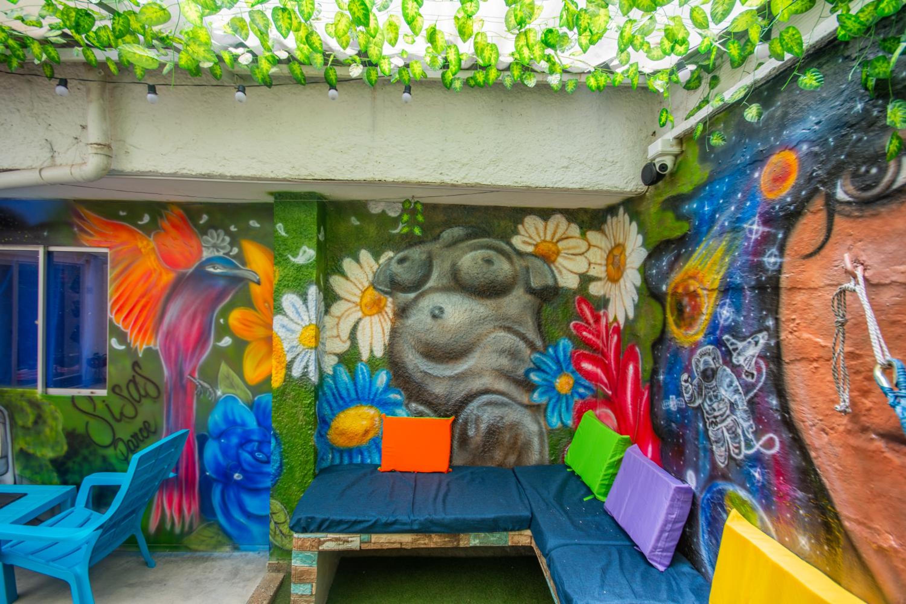 Blue Coast Hostal