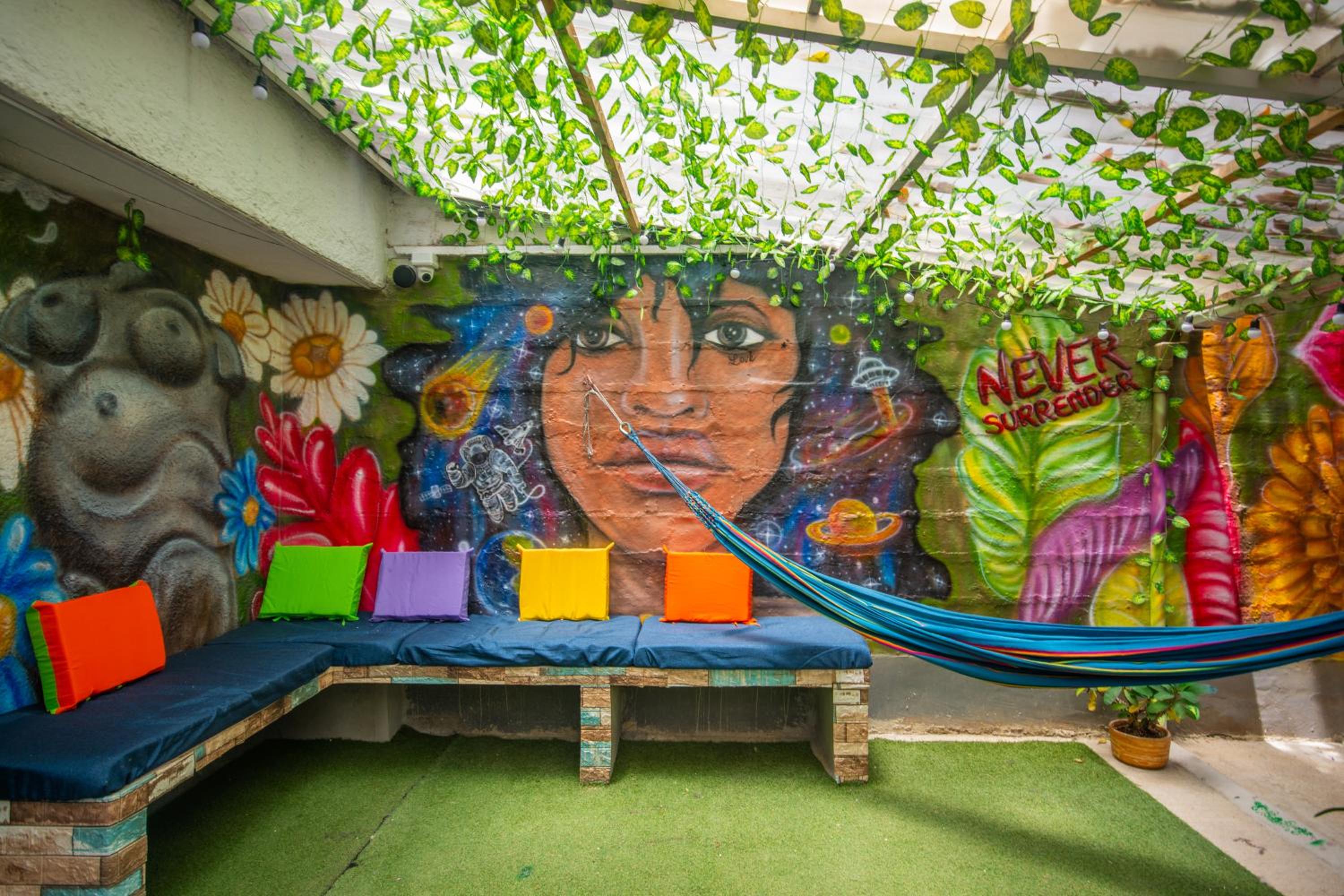 Blue Coast Hostal