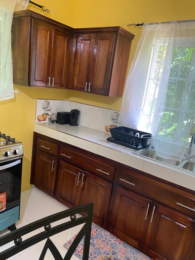 Runthings Hideaway Stay Negril