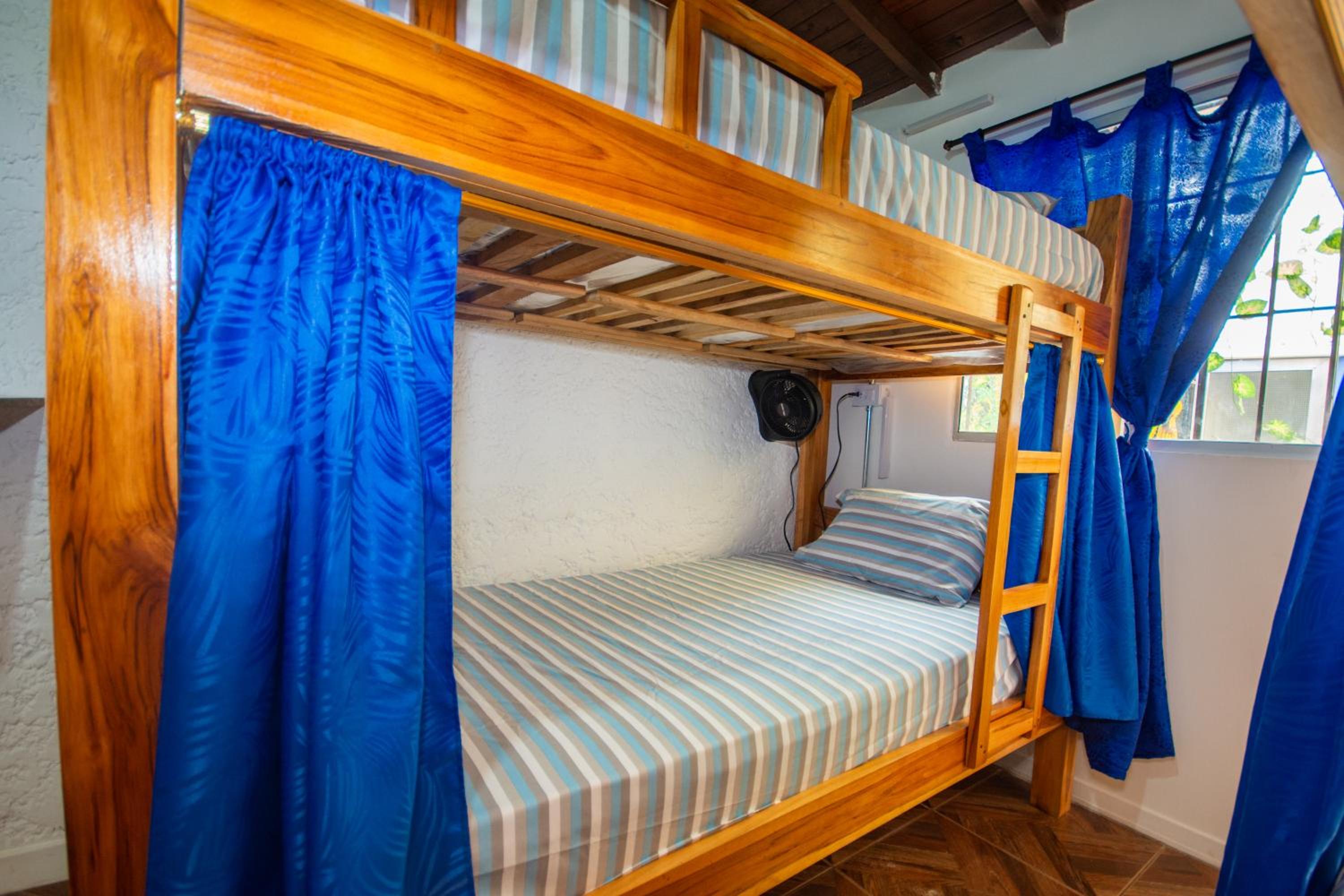 Blue Coast Hostal