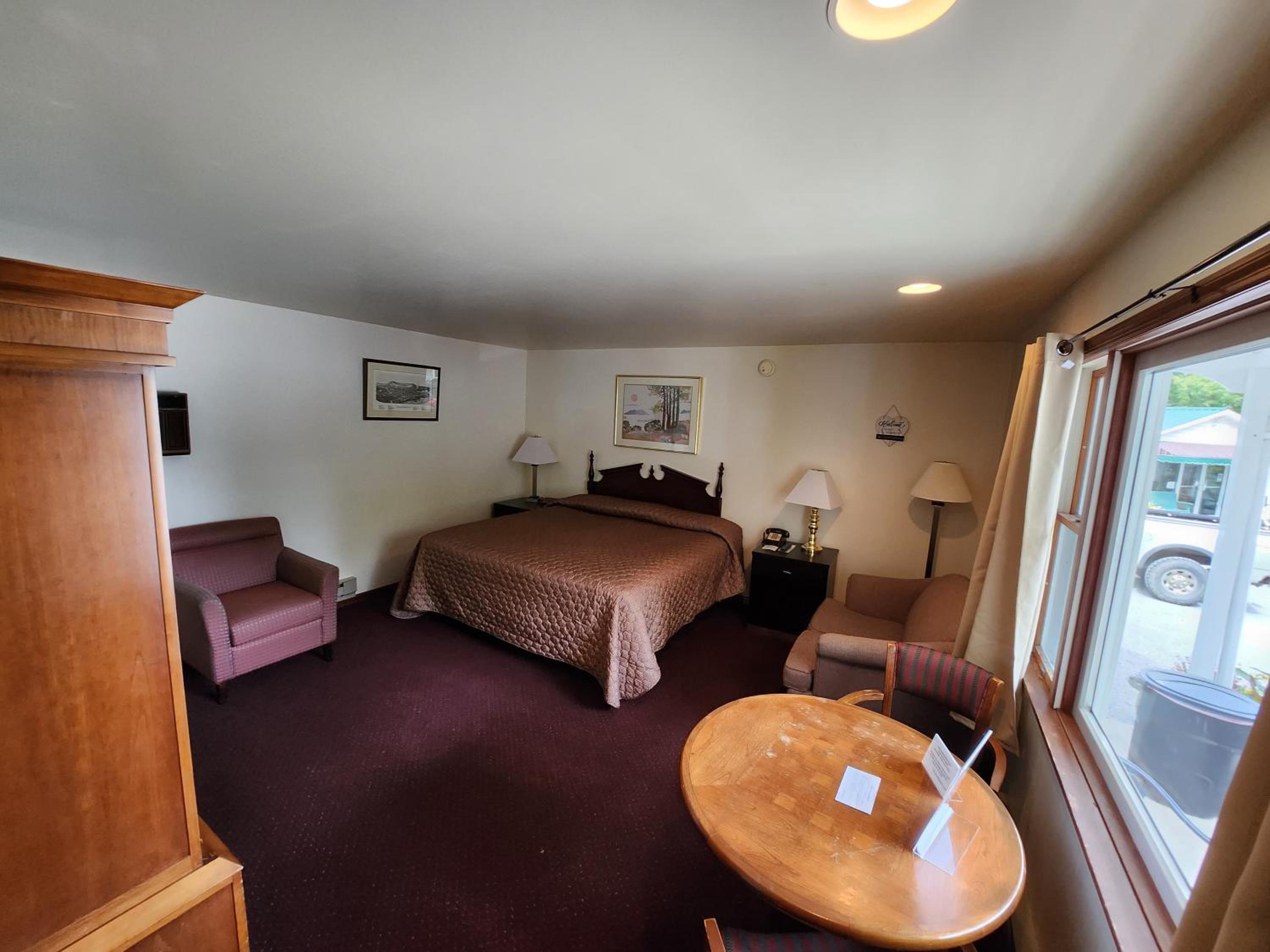 Lake View Motel