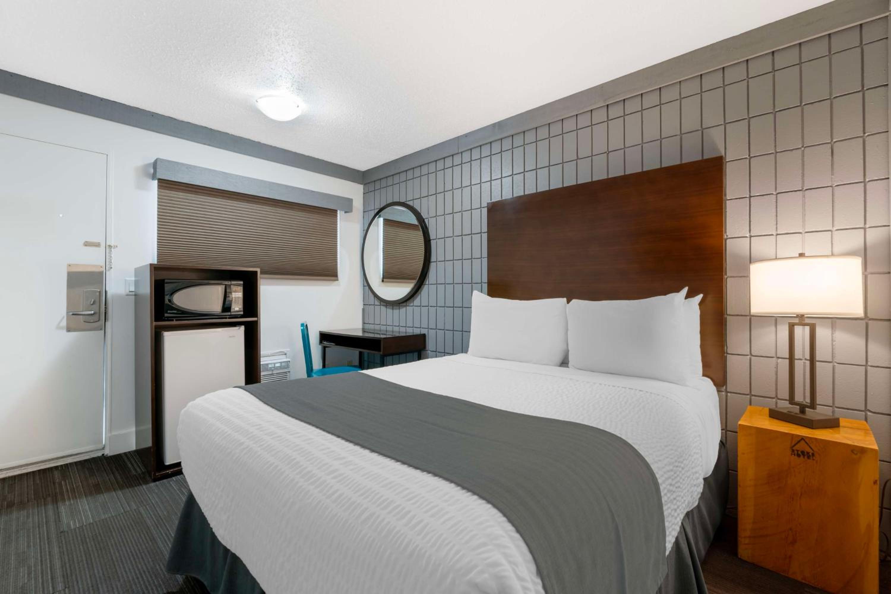 Stoke Hotel SureStay Collection by Best Western
