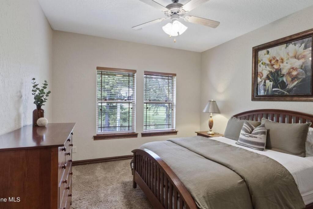 Beautiful Priest Lake Home on the Golf Course