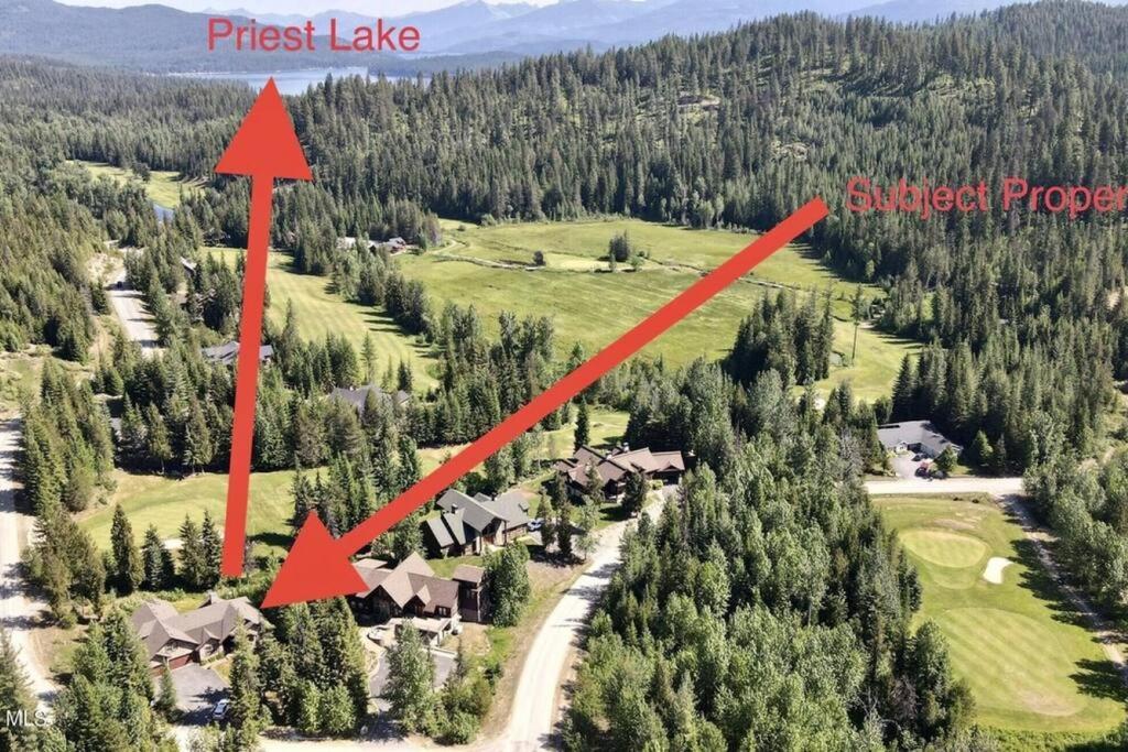 Beautiful Priest Lake Home on the Golf Course