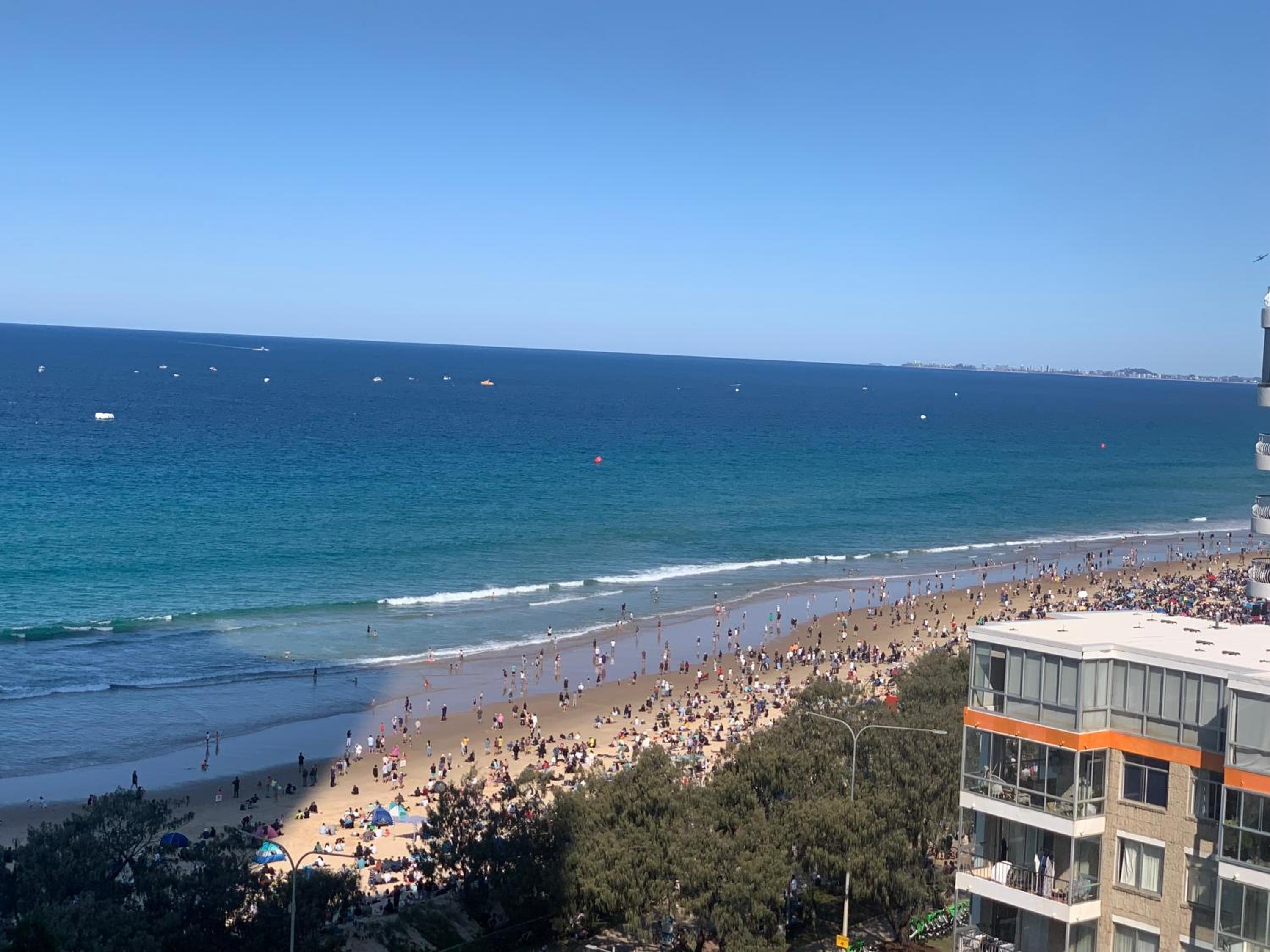 Beachfront & City View, Huge 2 Bedroom Apartment, Imperial Surf Resort