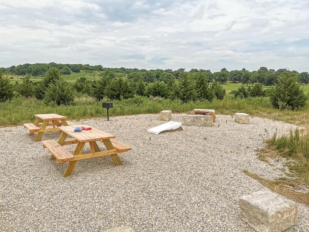 Freestanding 2 Bedroom Cabins view 5