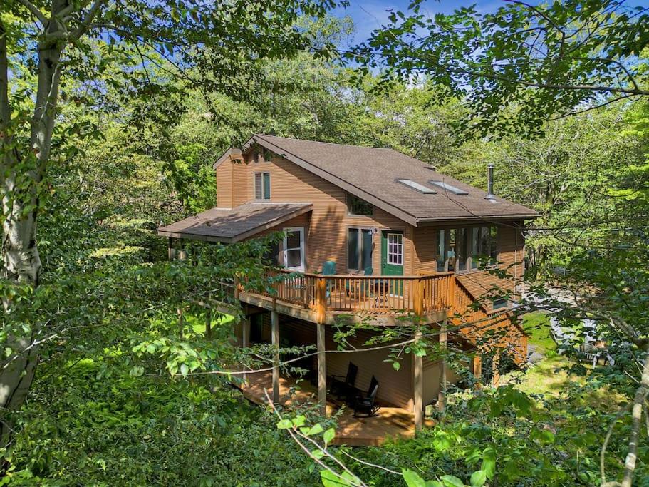 Hotel Serene & Fun Family Gem ~ Big Bass Lake Community!