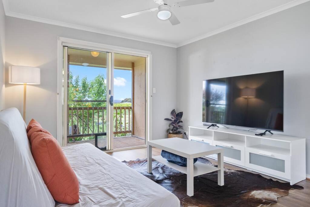 Cottage in the Vineyard - Sleeps 4, Vineyard Views