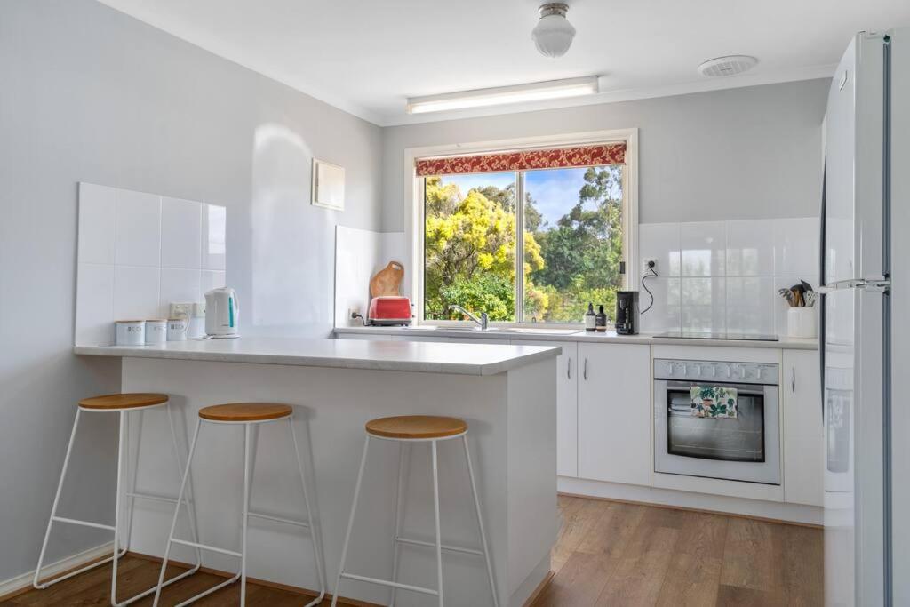Cottage in the Vineyard - Sleeps 4, Vineyard Views