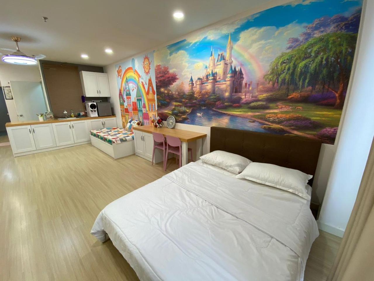 Disney Suite II@Champs Elysees photo 4