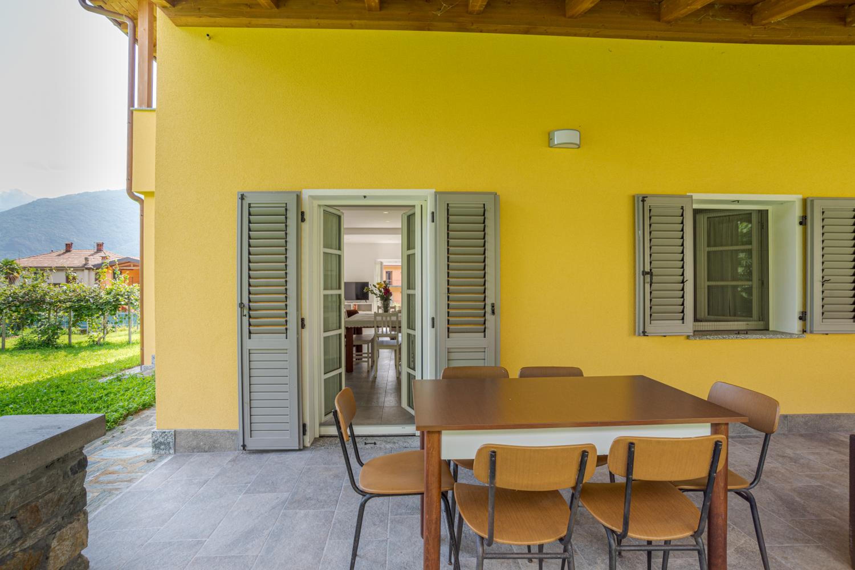 Casa Veligato 2 view 2